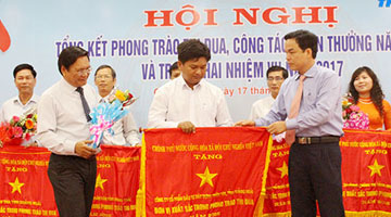 Thiên Tân Group được Chính phủ trao tặng Cờ thi đua 2016