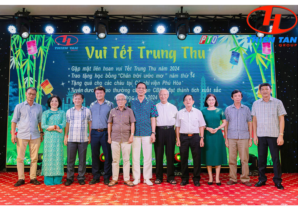 Thiên Tân Group Vui Tết Trung thu năm 2024 - Trao học bỗng “Chân trời ước mơ”năm thứ 14; Trao quà trung thu cho các cháu “Cô Nhi viện Phú hòa” và Tuyên dương trao thưởng cho các cháu con CBNV có thành tích xuất sắc năm học 2023 – 2024