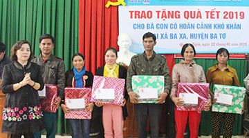 Giúp người nghèo Ba Xa có một cái Tết đủ đầy