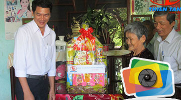 Thăm và tặng quà Mẹ VNAH nhân ngày Thương binh liệt sĩ 27/7