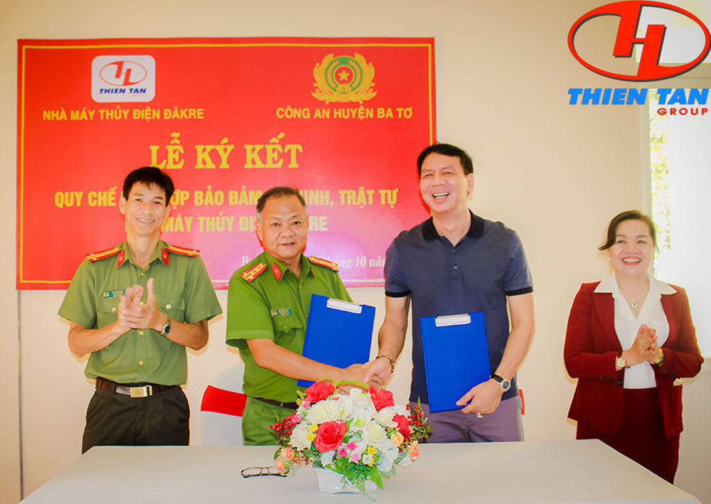 Chùm ảnh Lễ ký kết Quy chế phối hợp bảo đảm an ninh, trật tự Nhà máy Thủy điện Đăkre