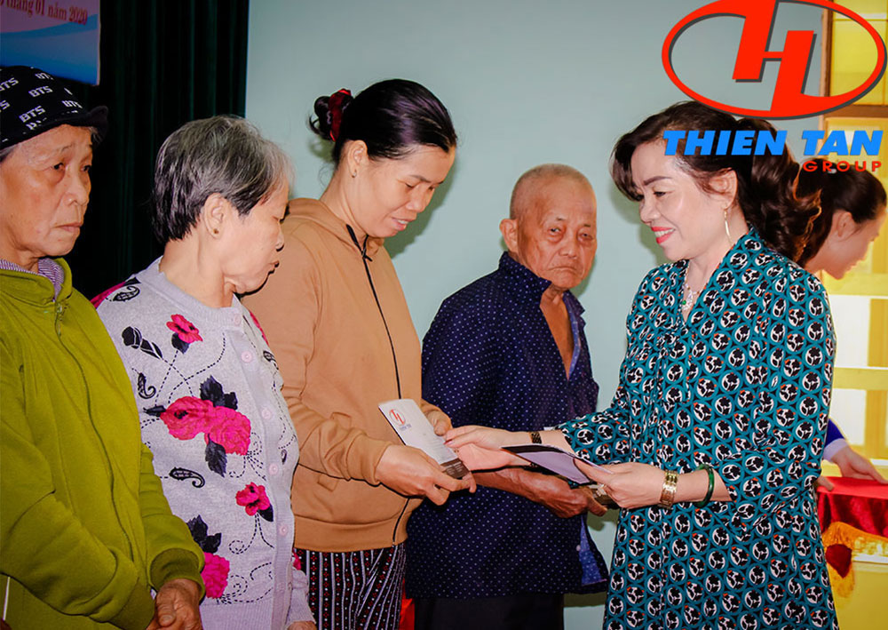 Thiên Tân Group tặng quà Tết 2020 cho người nghèo phường Nghĩa Chánh