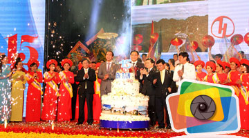 Lễ đón nhận huân chương lao động hạng nhất – Lễ phong tặng Anh Hùng Lao Động – Lễ kỷ niệm 15 năm thành lập Thiên Tân Group