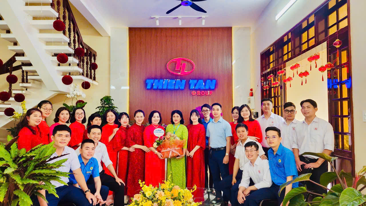 Thiên Tân Group chúc mừng Ngày Quốc tế Phụ nữ 8/3 – Tôn vinh những đóng góp của cán bộ, nhân viên nữ