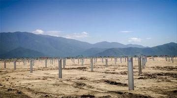 Tất bật thi công "siêu" dự án điện mặt trời Thiên Tân Solar Ninh Thuận